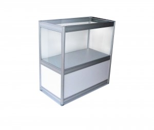 2 - Low glass showcase shelves - Niska staklena vitrina